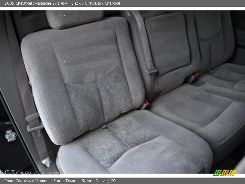 Black / Gray/Dark Charcoal 2005 Chevrolet Avalanche Z71 4x4