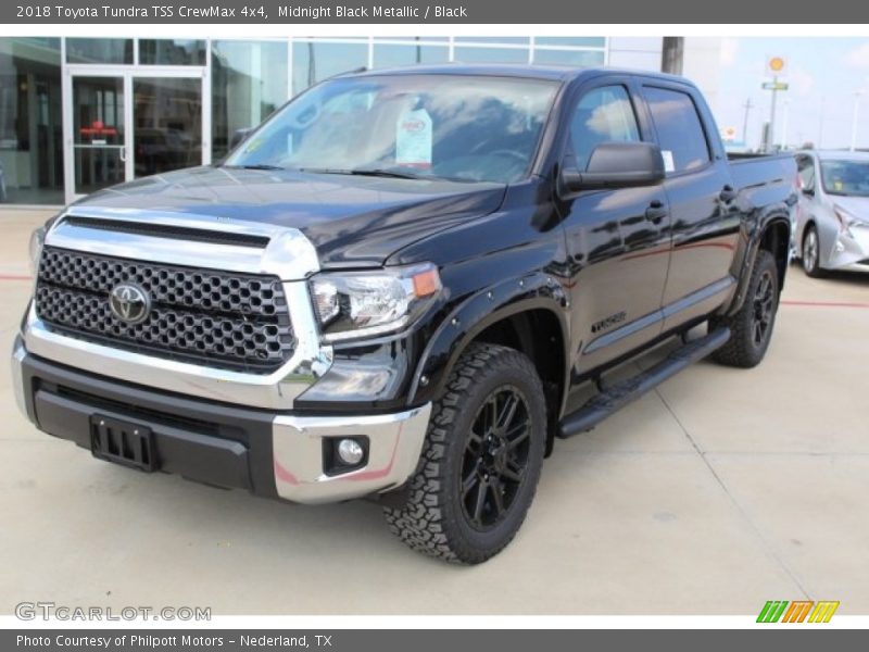 Front 3/4 View of 2018 Tundra TSS CrewMax 4x4