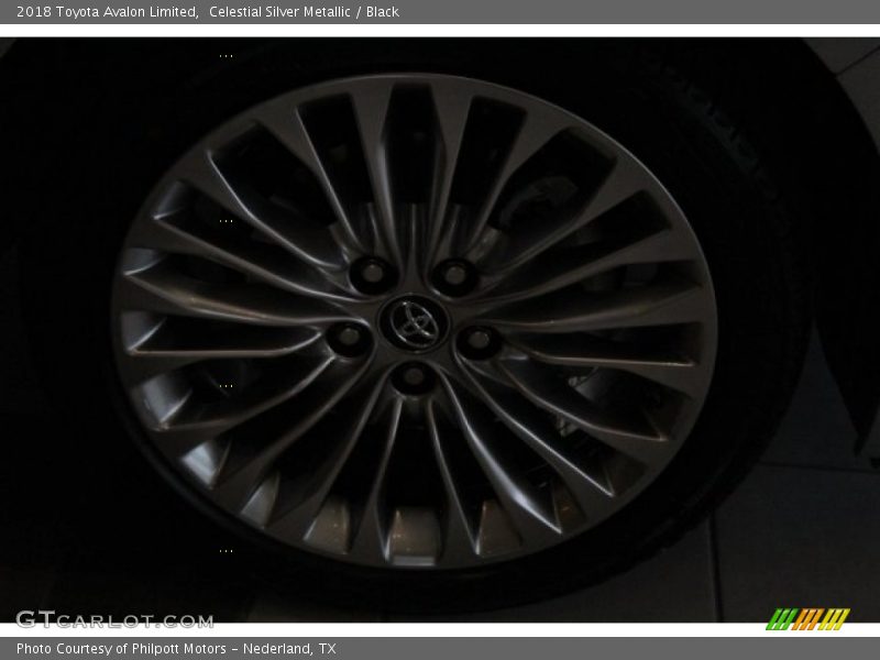 Celestial Silver Metallic / Black 2018 Toyota Avalon Limited