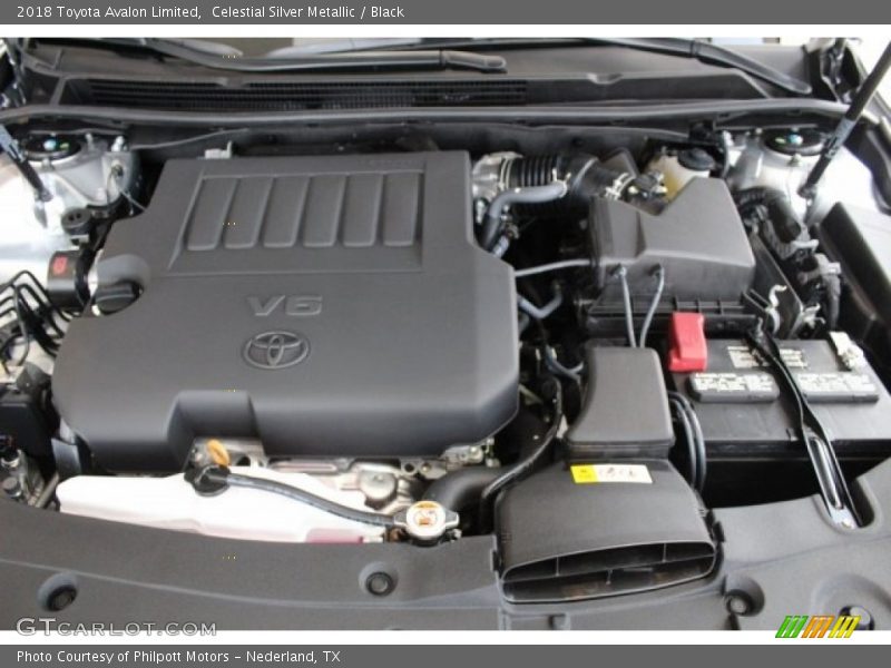 Celestial Silver Metallic / Black 2018 Toyota Avalon Limited