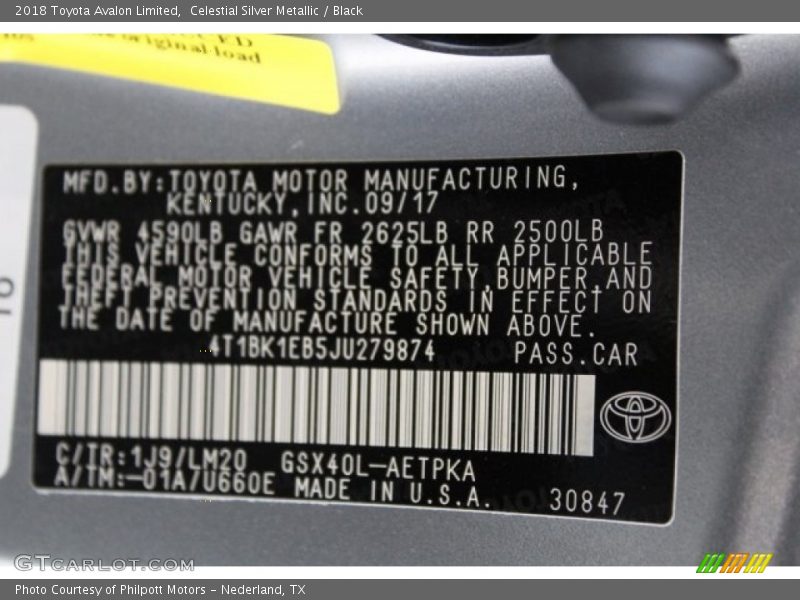 Celestial Silver Metallic / Black 2018 Toyota Avalon Limited