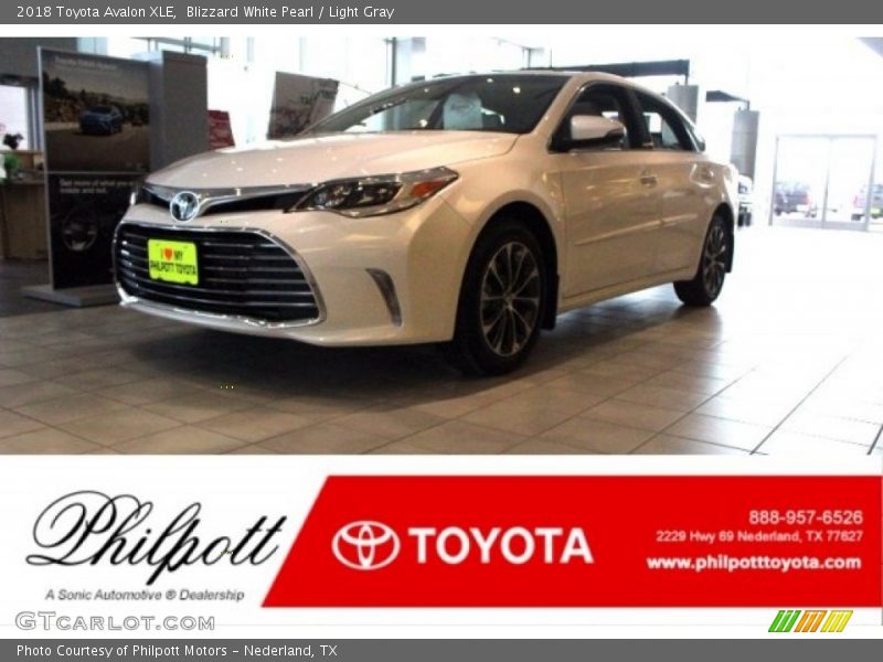 Blizzard White Pearl / Light Gray 2018 Toyota Avalon XLE