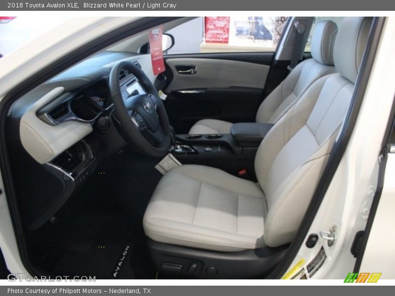 Blizzard White Pearl / Light Gray 2018 Toyota Avalon XLE