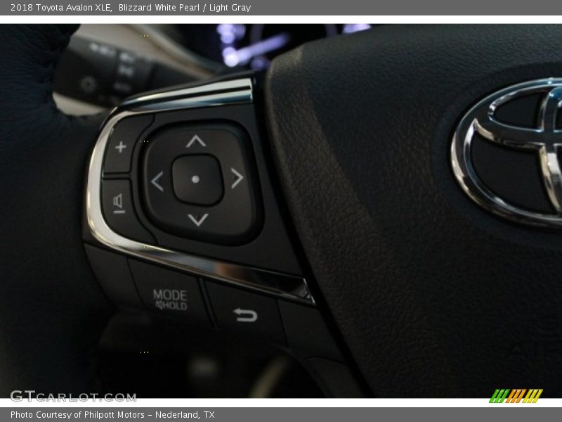 Blizzard White Pearl / Light Gray 2018 Toyota Avalon XLE