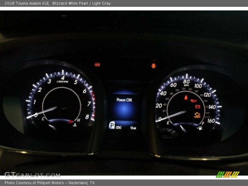 Blizzard White Pearl / Light Gray 2018 Toyota Avalon XLE