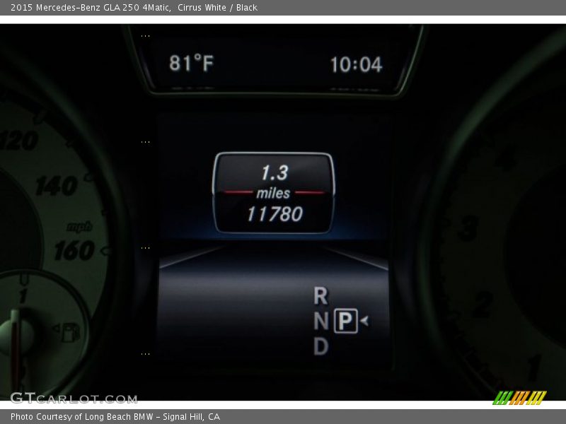 Cirrus White / Black 2015 Mercedes-Benz GLA 250 4Matic