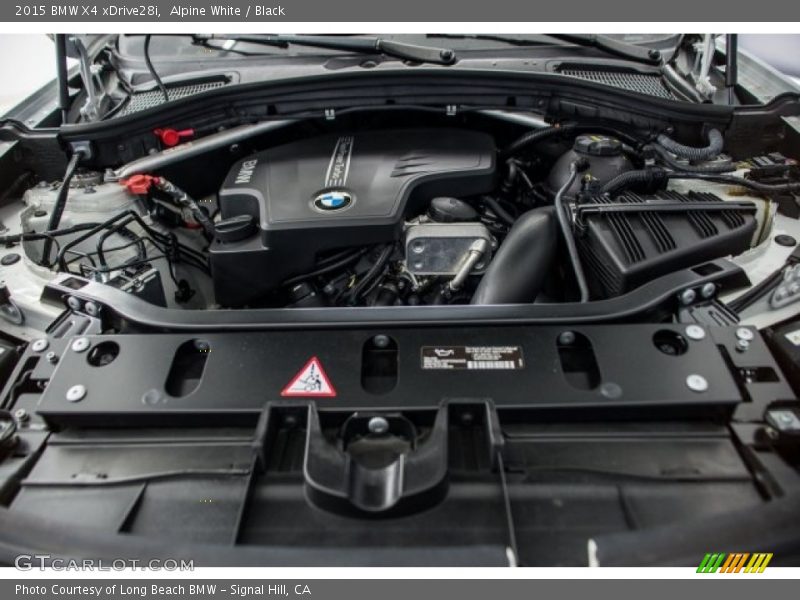 Alpine White / Black 2015 BMW X4 xDrive28i