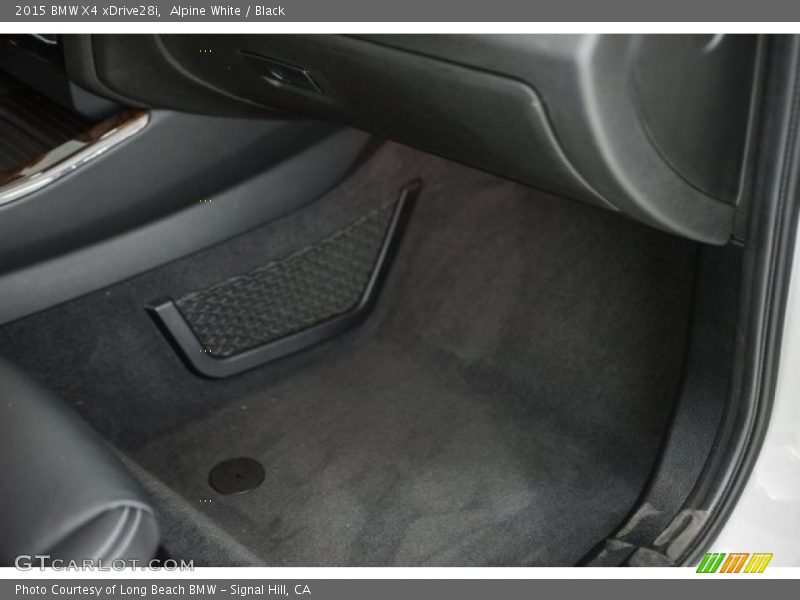 Alpine White / Black 2015 BMW X4 xDrive28i