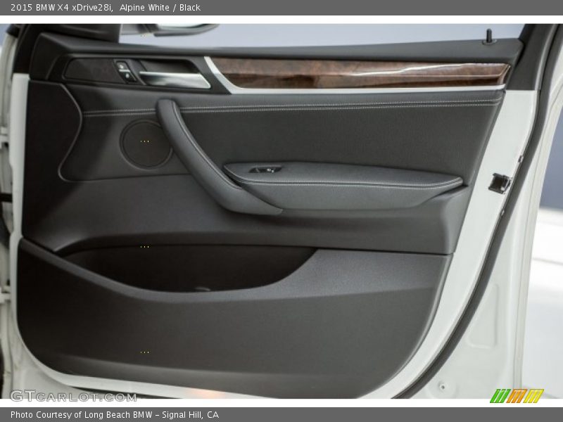 Alpine White / Black 2015 BMW X4 xDrive28i