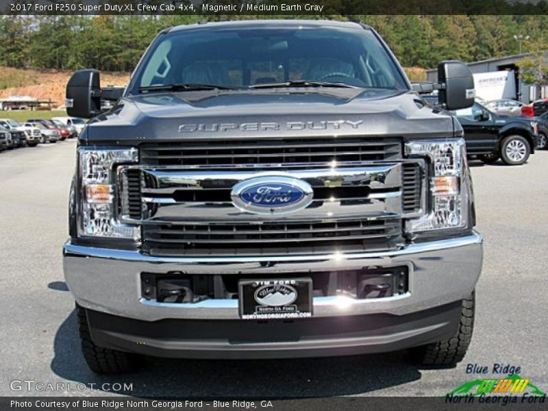 Magnetic / Medium Earth Gray 2017 Ford F250 Super Duty XL Crew Cab 4x4
