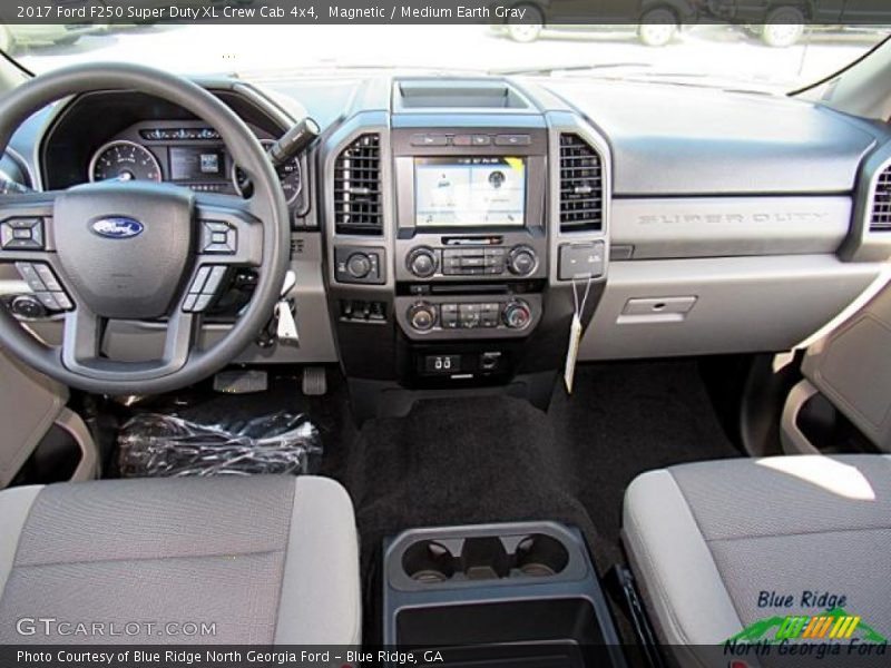 Magnetic / Medium Earth Gray 2017 Ford F250 Super Duty XL Crew Cab 4x4