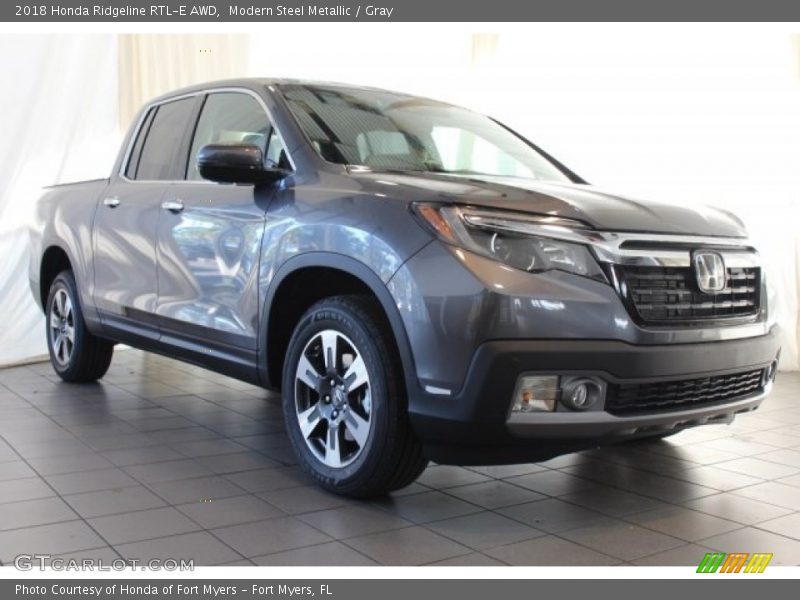 Front 3/4 View of 2018 Ridgeline RTL-E AWD