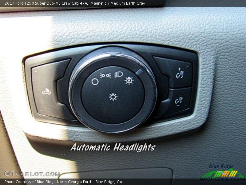 Magnetic / Medium Earth Gray 2017 Ford F250 Super Duty XL Crew Cab 4x4