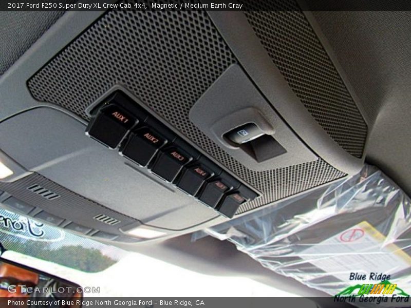 Magnetic / Medium Earth Gray 2017 Ford F250 Super Duty XL Crew Cab 4x4