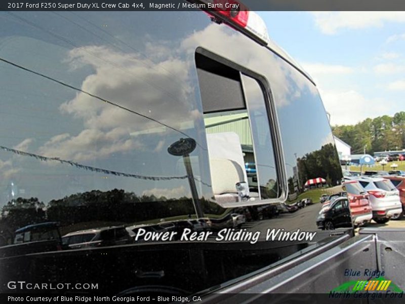 Magnetic / Medium Earth Gray 2017 Ford F250 Super Duty XL Crew Cab 4x4