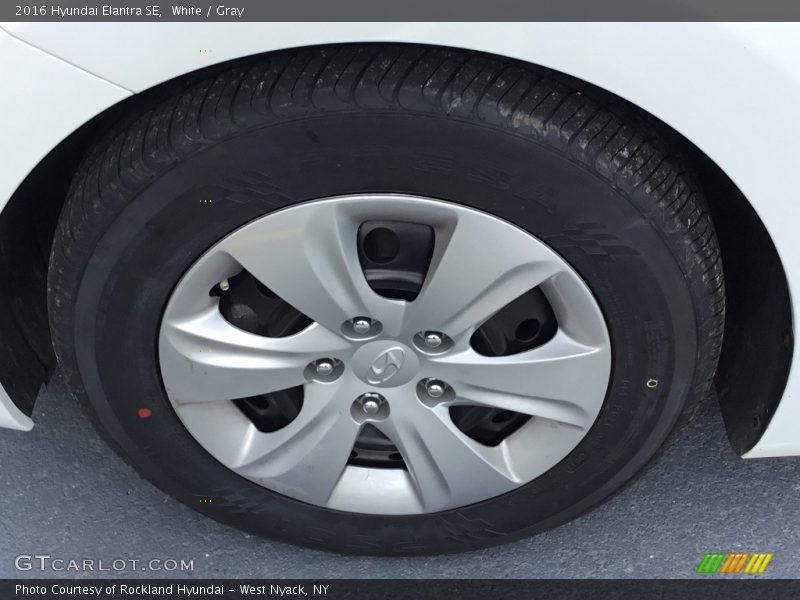 White / Gray 2016 Hyundai Elantra SE