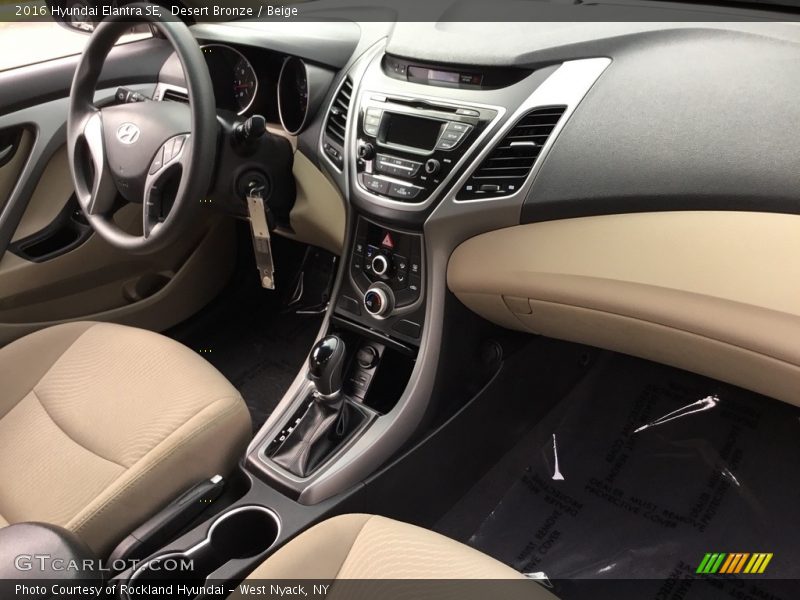 Desert Bronze / Beige 2016 Hyundai Elantra SE