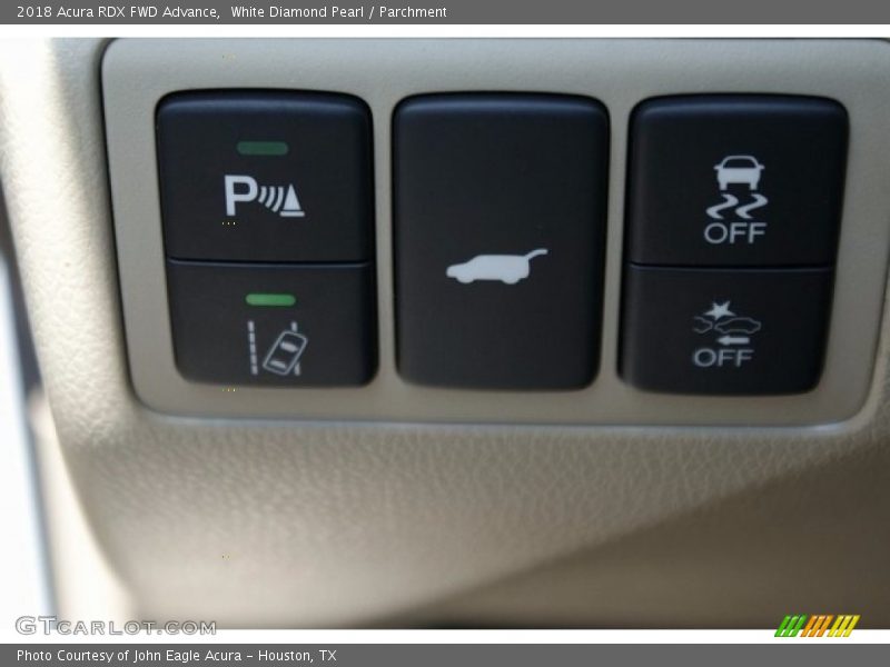 White Diamond Pearl / Parchment 2018 Acura RDX FWD Advance
