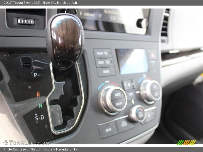 Silver Sky Metallic / Ash 2017 Toyota Sienna XLE