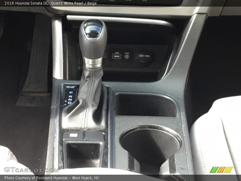 Quartz White Pearl / Beige 2016 Hyundai Sonata SE