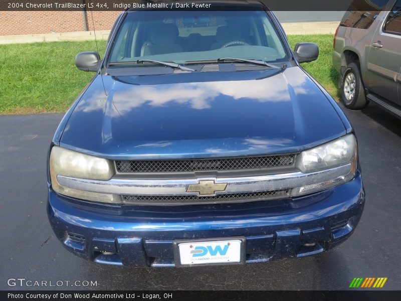 Indigo Blue Metallic / Dark Pewter 2004 Chevrolet TrailBlazer LS 4x4