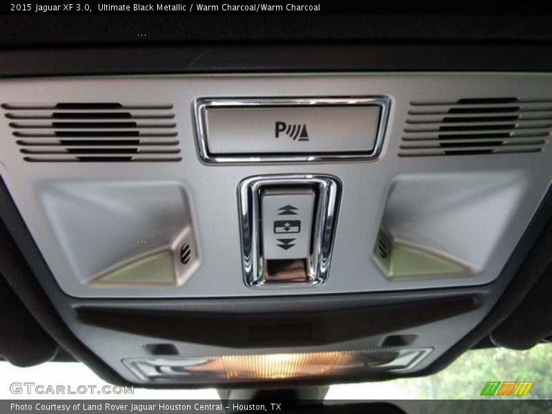 Ultimate Black Metallic / Warm Charcoal/Warm Charcoal 2015 Jaguar XF 3.0