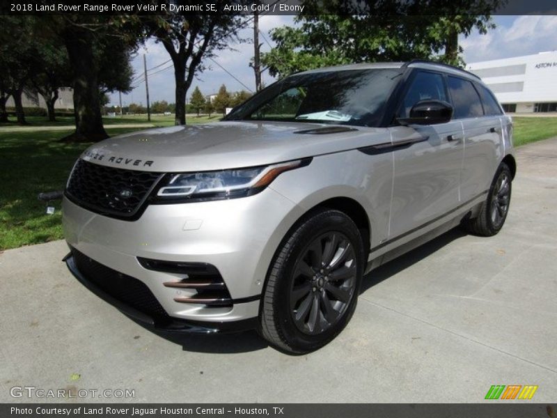 Front 3/4 View of 2018 Range Rover Velar R Dynamic SE