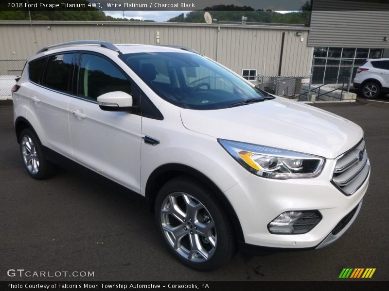 Front 3/4 View of 2018 Escape Titanium 4WD