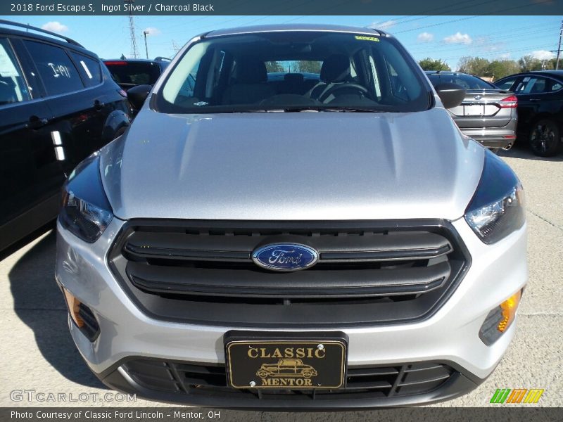 Ingot Silver / Charcoal Black 2018 Ford Escape S