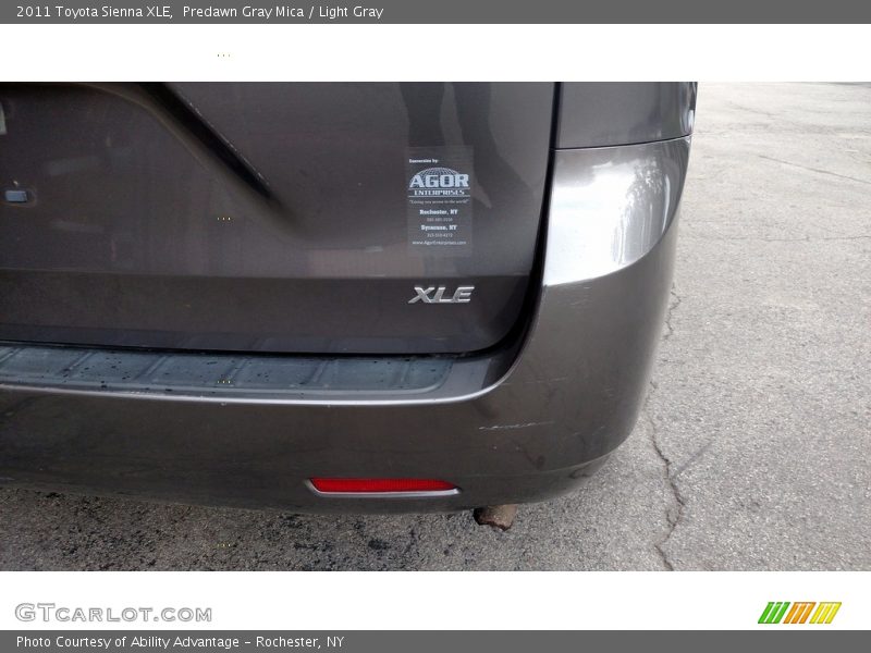 Predawn Gray Mica / Light Gray 2011 Toyota Sienna XLE