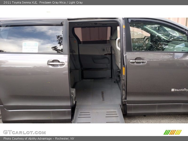 Predawn Gray Mica / Light Gray 2011 Toyota Sienna XLE