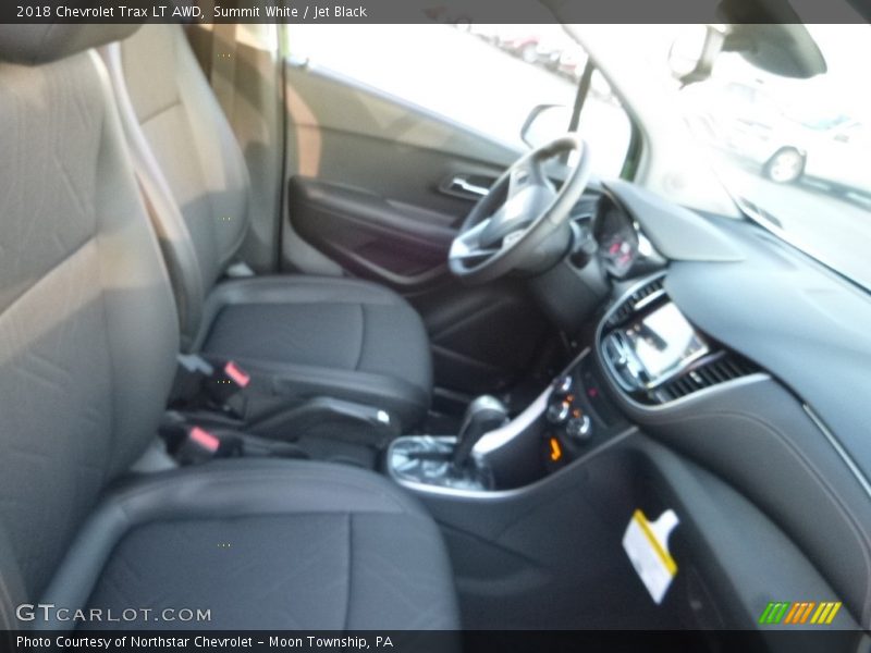 Summit White / Jet Black 2018 Chevrolet Trax LT AWD