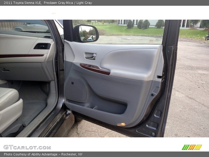 Predawn Gray Mica / Light Gray 2011 Toyota Sienna XLE