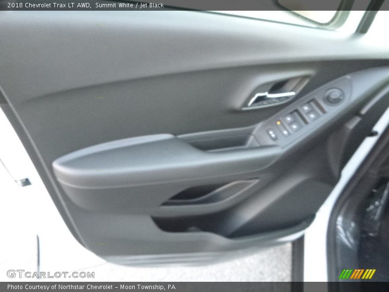 Summit White / Jet Black 2018 Chevrolet Trax LT AWD