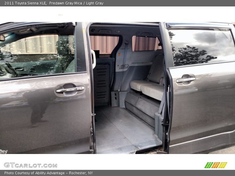 Predawn Gray Mica / Light Gray 2011 Toyota Sienna XLE