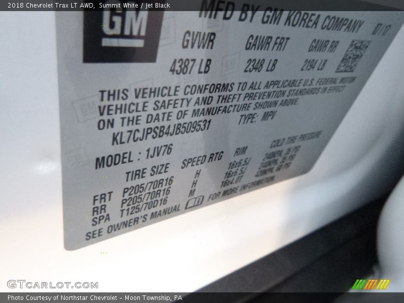 Summit White / Jet Black 2018 Chevrolet Trax LT AWD