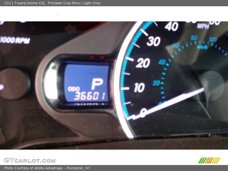 Predawn Gray Mica / Light Gray 2011 Toyota Sienna XLE
