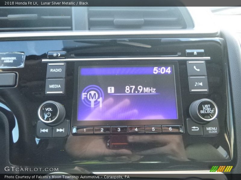 Lunar Silver Metallic / Black 2018 Honda Fit LX