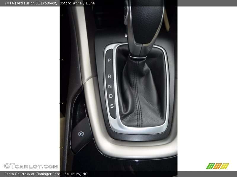 Oxford White / Dune 2014 Ford Fusion SE EcoBoost