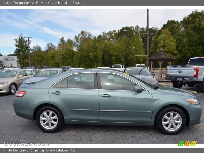 Aloe Green Metallic / Bisque 2011 Toyota Camry LE