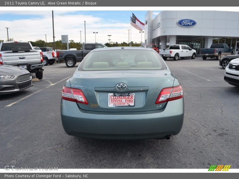 Aloe Green Metallic / Bisque 2011 Toyota Camry LE