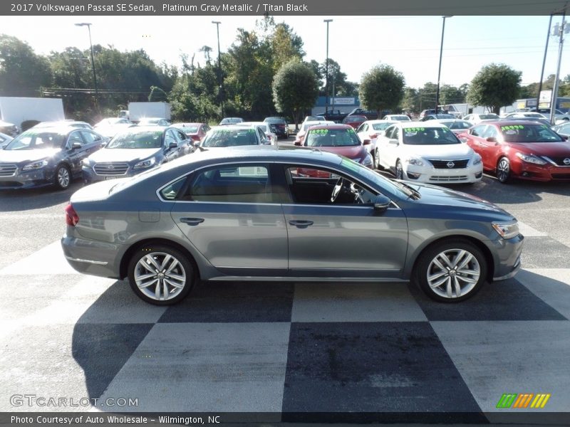 Platinum Gray Metallic / Titan Black 2017 Volkswagen Passat SE Sedan