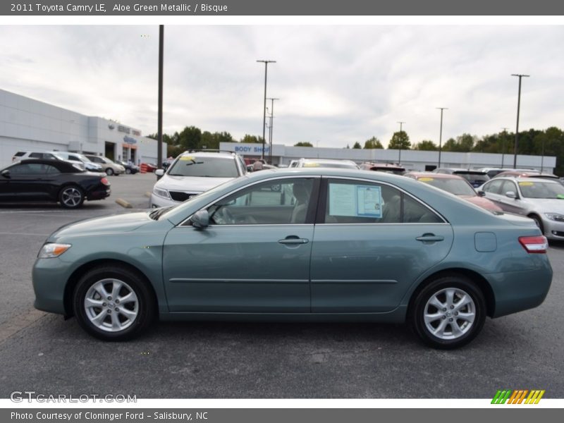 Aloe Green Metallic / Bisque 2011 Toyota Camry LE