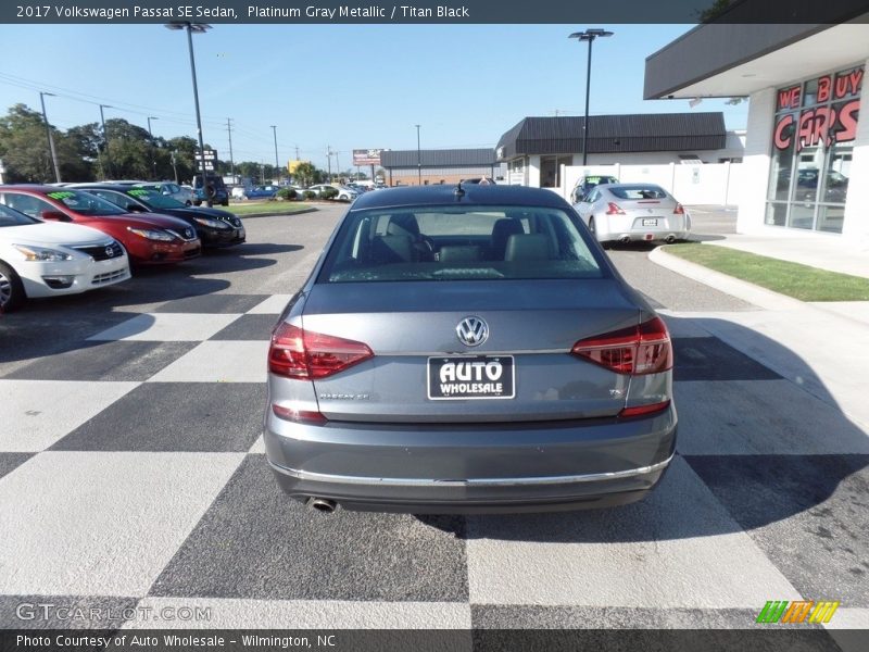 Platinum Gray Metallic / Titan Black 2017 Volkswagen Passat SE Sedan