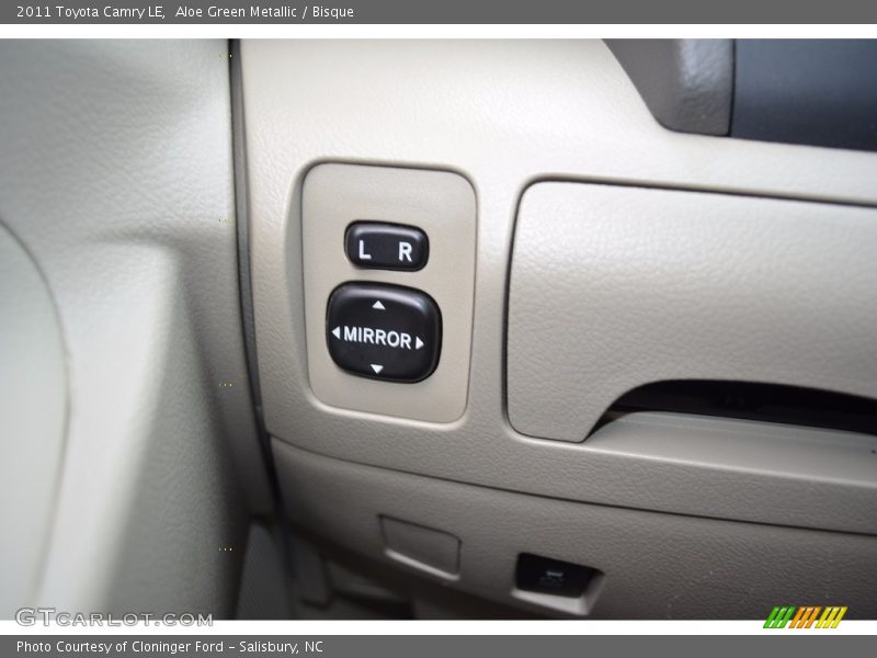 Aloe Green Metallic / Bisque 2011 Toyota Camry LE