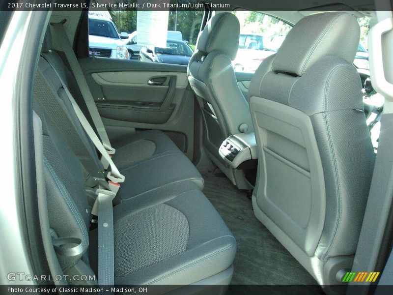Silver Ice Metallic / Dark Titanium/Light Titanium 2017 Chevrolet Traverse LS