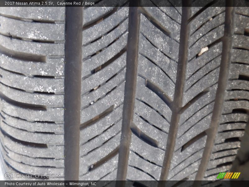 Cayenne Red / Beige 2017 Nissan Altima 2.5 SV