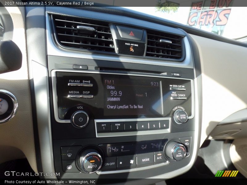 Cayenne Red / Beige 2017 Nissan Altima 2.5 SV