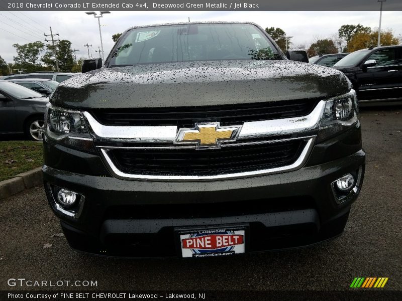 Deepwood Green Metallic / Jet Black 2018 Chevrolet Colorado LT Extended Cab 4x4