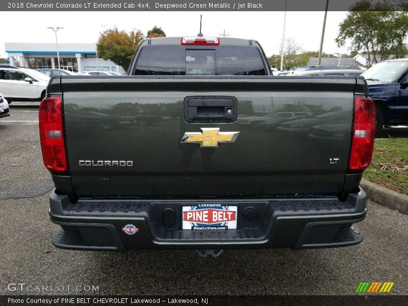 Deepwood Green Metallic / Jet Black 2018 Chevrolet Colorado LT Extended Cab 4x4